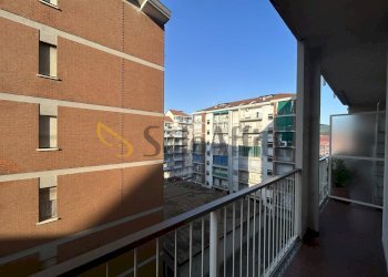 BALCONE INTERNO .jpg - Quadrilocale Via Filadelfia 50, Torino - foto 28