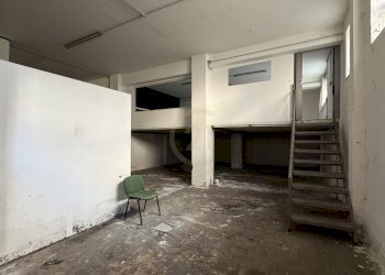 interni - Magazzino Via Giuseppe Verdi 12, Mascalucia - foto 14