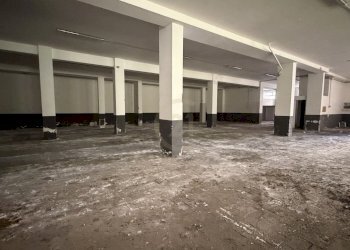 interni - Magazzino Via Giuseppe Verdi 12, Mascalucia - foto 23