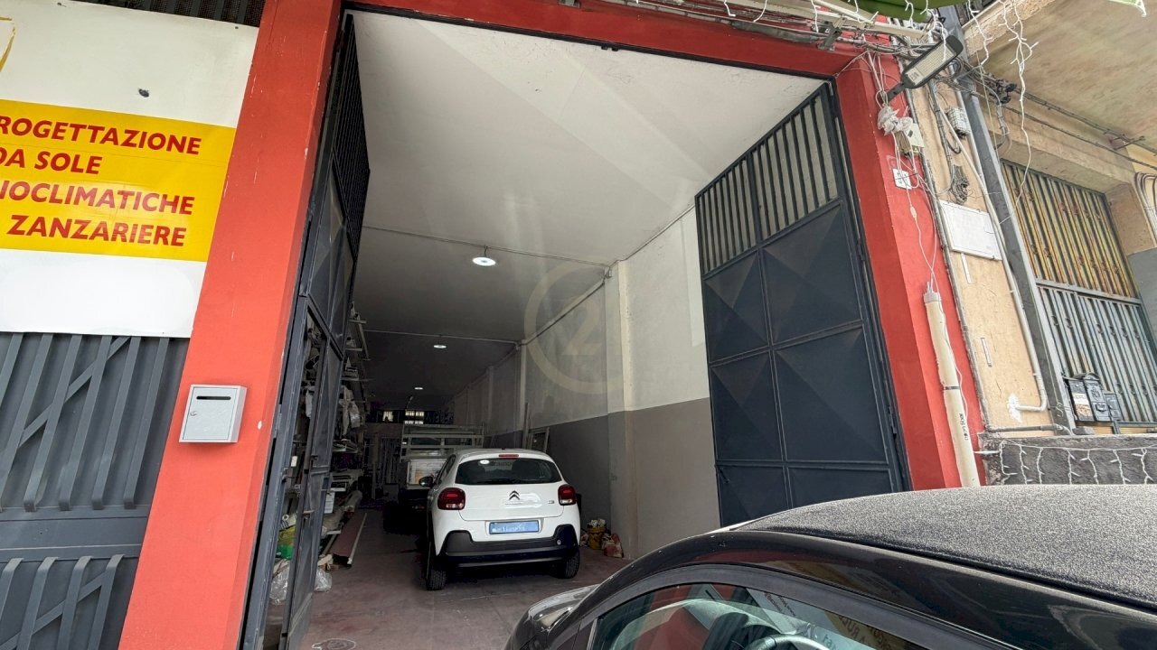 Ingresso 2.jpg - Magazzino Catania - foto 2