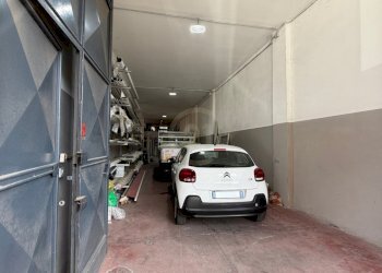 Ingresso.jpg - Magazzino Catania - foto 3