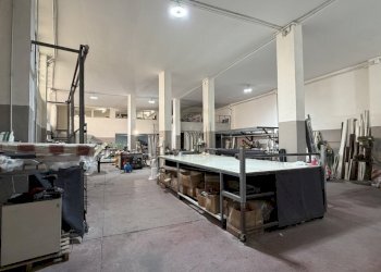 Interni 2.jpg - Magazzino Catania - foto 6