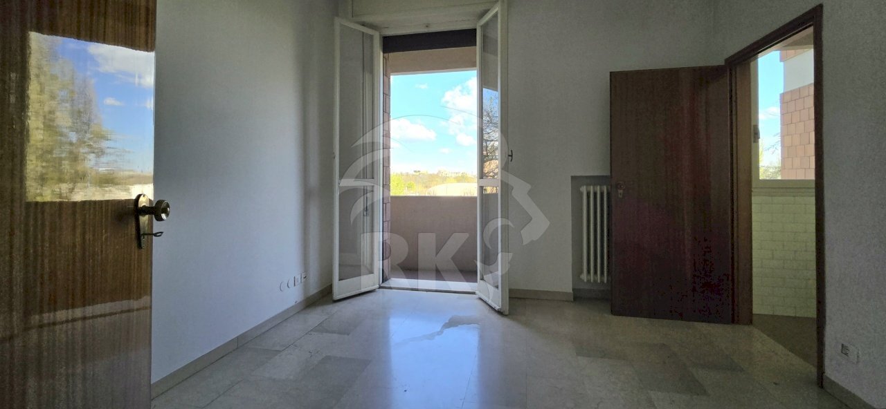 AMPIO BILOCALE CON BALCONE-VENDITA-FUNIVIA - Bilocale Via della Barca 7, Bologna (zona Barca) - foto 2