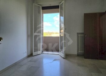 AMPIO BILOCALE CON BALCONE-VENDITA-FUNIVIA - Bilocale Via della Barca 7, Bologna (zona Barca) - foto 2