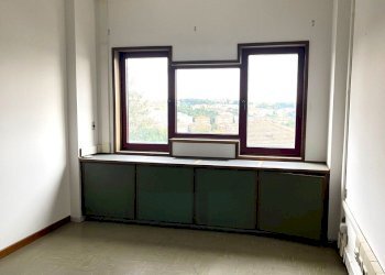 DILEOIMMOBILIARE VENDE A MACERATA (1).jpeg - Stable - Palace Macerata - photo 3