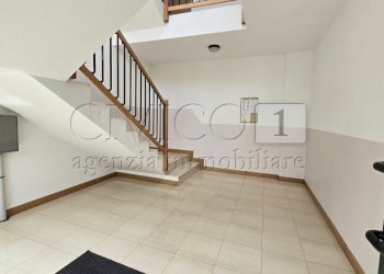 Ingresso vano scale - Appartamento Via degli Alpini 33, Nanto - foto 21