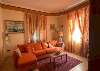 86157b12-b7cf-4f69-8c2a-ad75a5559529.jpg - Villa Via della Resistenza 38, Castelnuovo Magra - foto 5