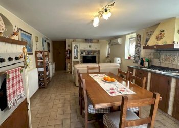 f23b2eae-5da6-48ed-9719-53adf33b7323.jpg - Villa Via della Resistenza 38, Castelnuovo Magra - foto 30
