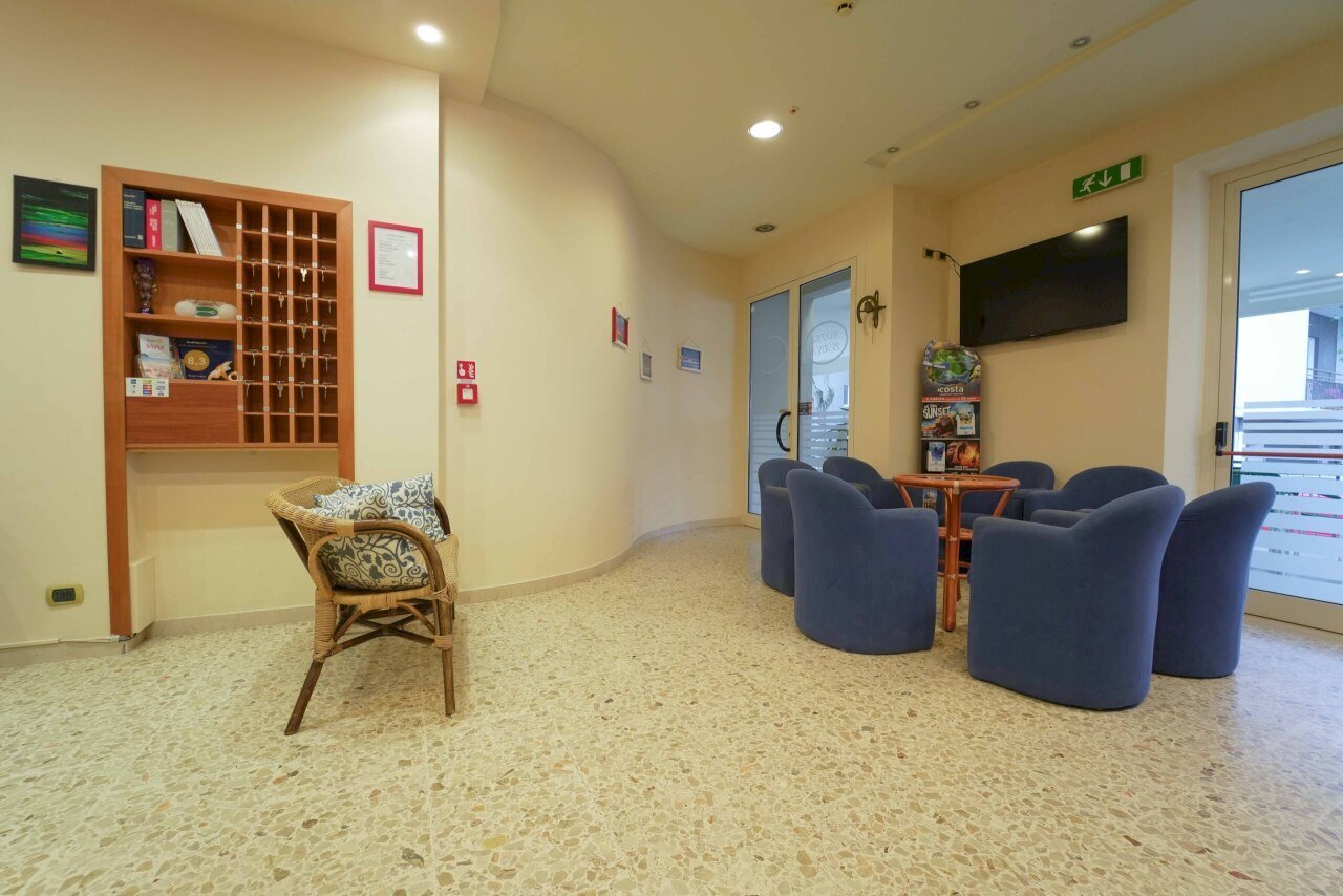 DSC02421.jpg - Stabile - Palazzo Via Publio Virgilio Marone, Bellaria-Igea Marina - foto 3