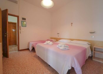 DSC02447.jpg - Stabile - Palazzo Via Publio Virgilio Marone, Bellaria-Igea Marina - foto 29