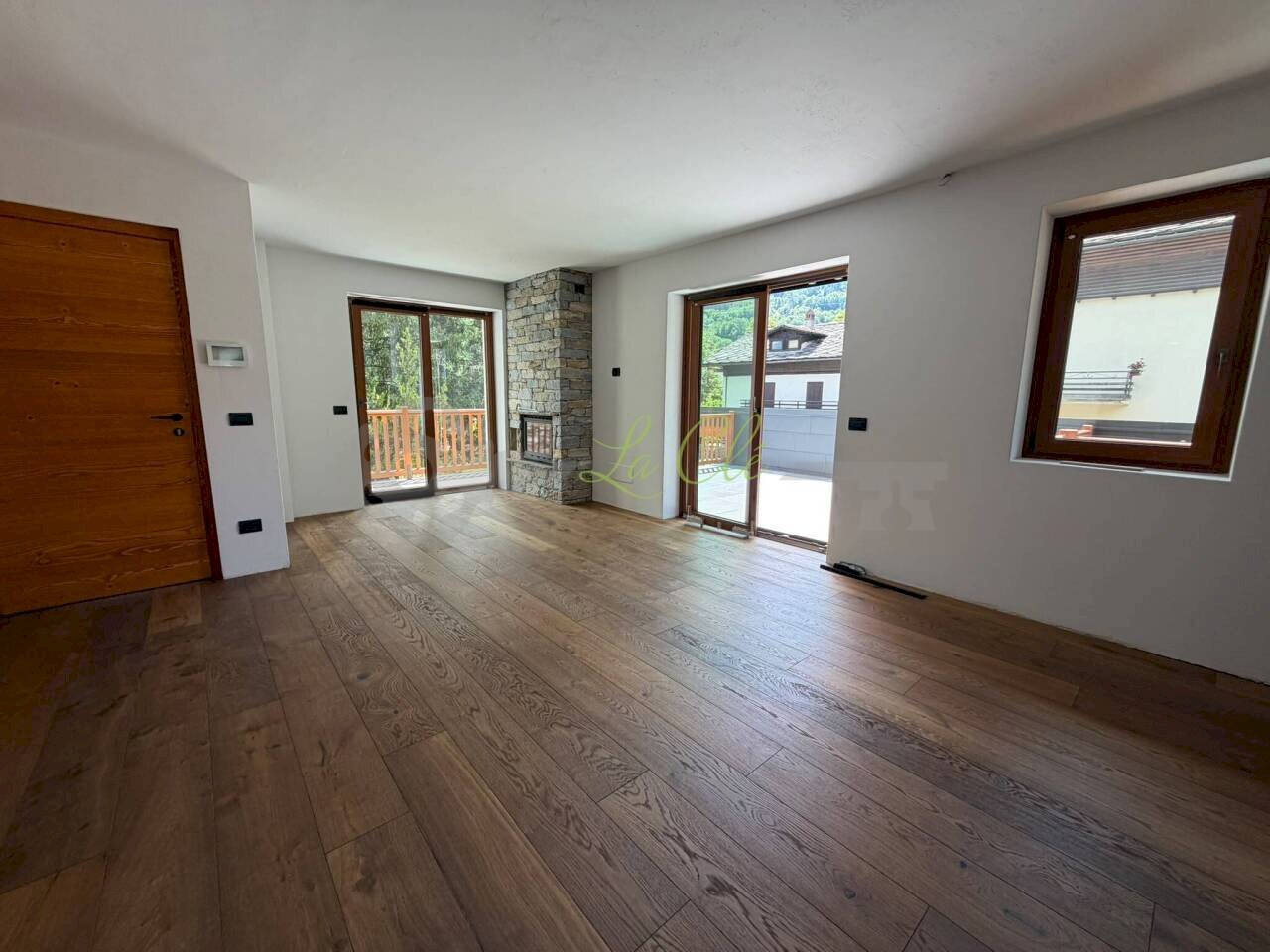 VENDITA MORGEX - SOGGIORNO CON ZONA PRANZO E CUCIN - Four-room apartment Morgex - photo 1