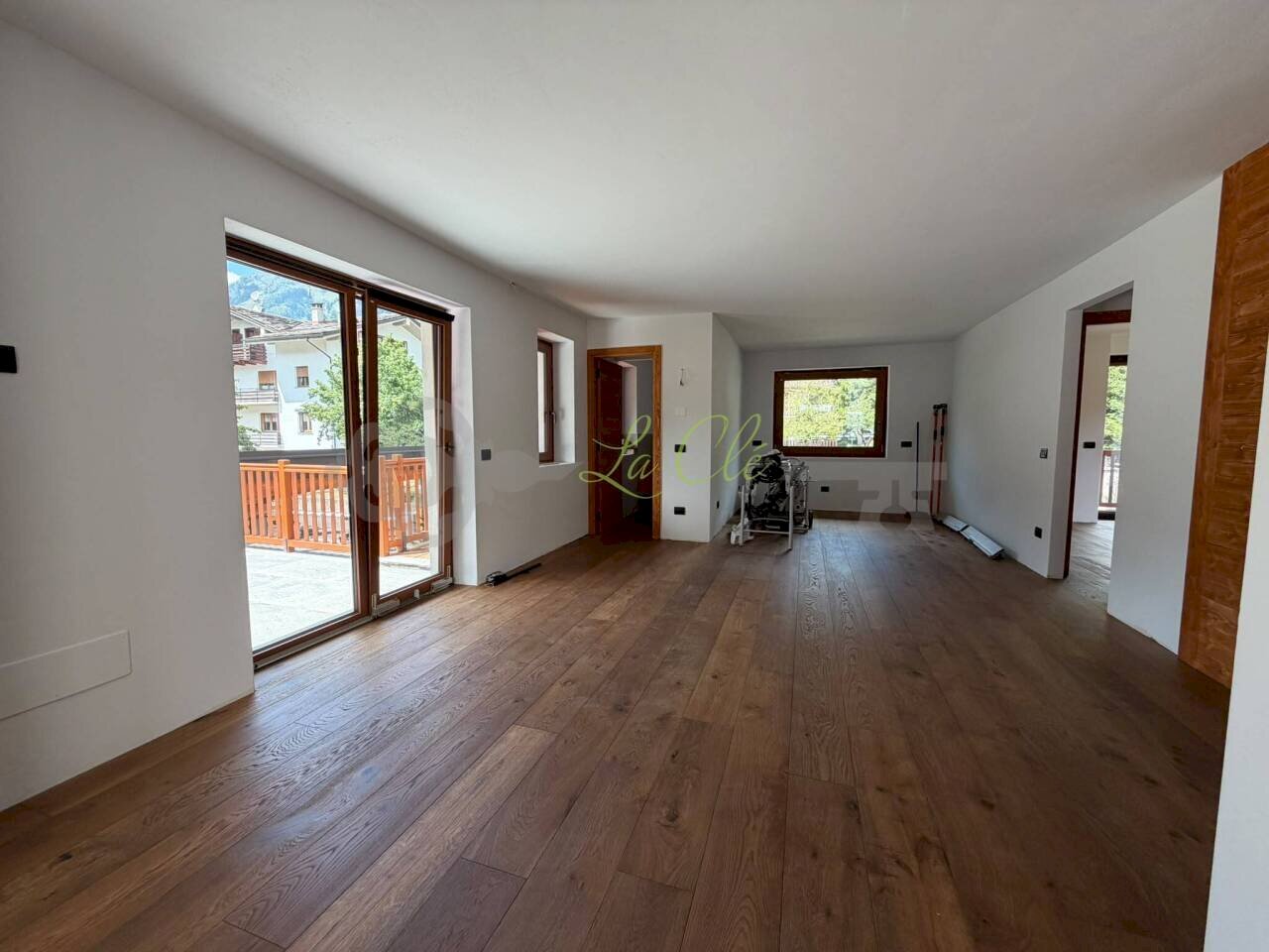 VENDITA MORGEX - SOGGIORNO CON ZONA PRANZO E CUCIN - Four-room apartment Morgex - photo 3