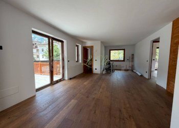 VENDITA MORGEX - SOGGIORNO CON ZONA PRANZO E CUCIN - Quadrilocale Morgex - foto 3