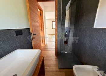 VENDITA MORGEX - BAGNO COMPLETO CON BOX DOCCIA - Quadrilocale Morgex - foto 7