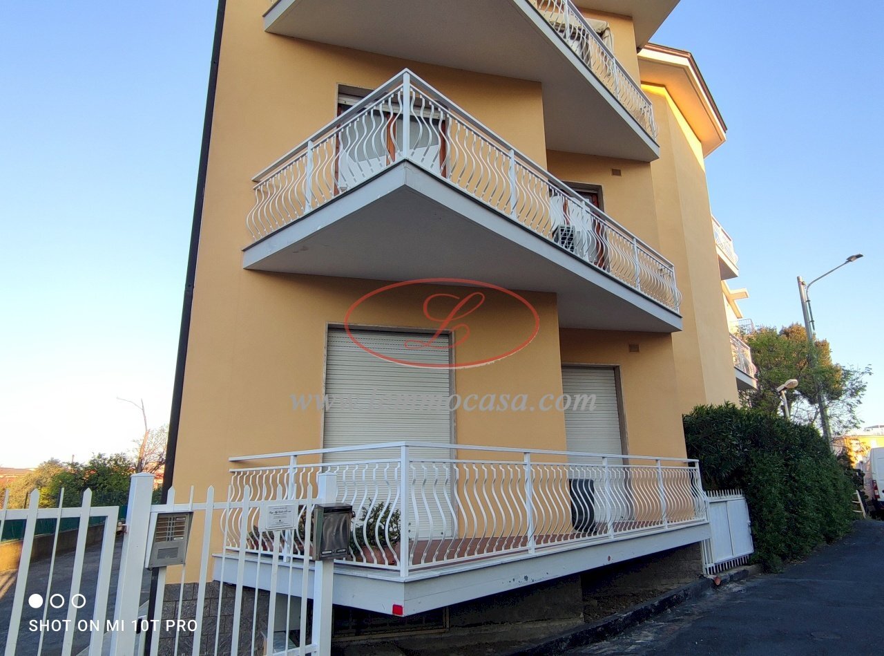 Prospetto condominiale - Bilocale Via Raffaello Sanzio, Diano Marina - foto 1
