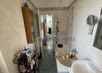 IMG_9180.JPG - Quadrilocale Via della Stazione 159, Taggia - foto 10