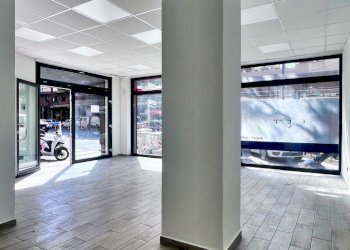 IMG_2010.jpeg - Locale Commerciale Corso Tardy e Benech 26 R, Savona - foto 9