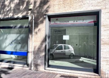 IMG_2014.jpeg - Locale Commerciale Corso Tardy e Benech 26 R, Savona - foto 11