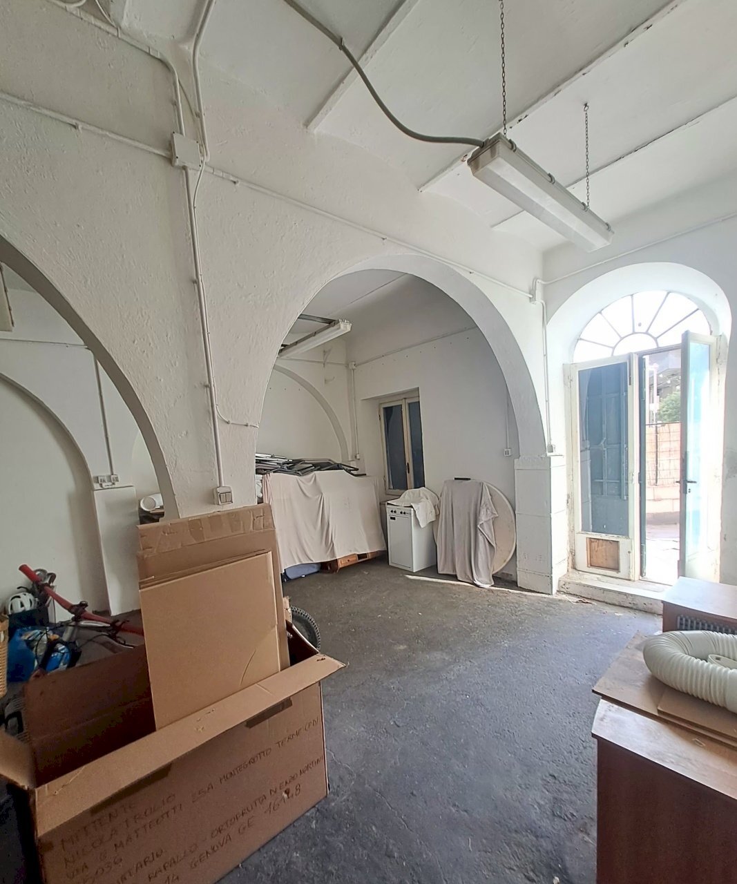 magazzinosei.jpg - Warehouse Via S. Schiaffino 65r, Genova (neighborhood Quarto) - photo 2