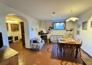 IMG_1033.jpg - Villa Via Val di Bisenzio 267, Vaiano - foto 25