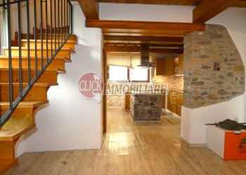 P1100026.JPG - Casa indipendente Scarperia e San Piero - foto 8