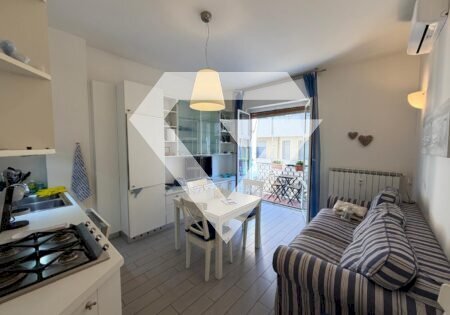 1.jpg - Appartamento Via Antonio Fogazzaro, Loano - foto 1