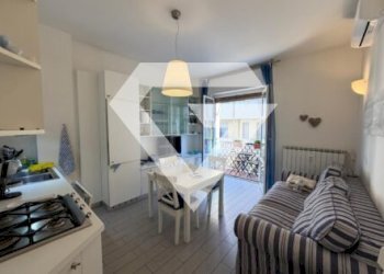 1.jpg - Appartamento Via Antonio Fogazzaro, Loano - foto 1