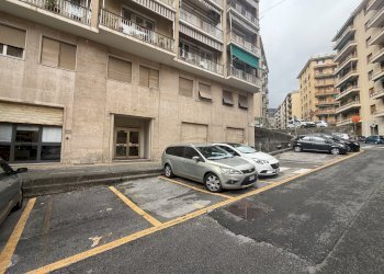 IMG_3547 2.jpg - Appartamento VIA GIORDANO 96, Genova (zona Sestri Ponente) - foto 23