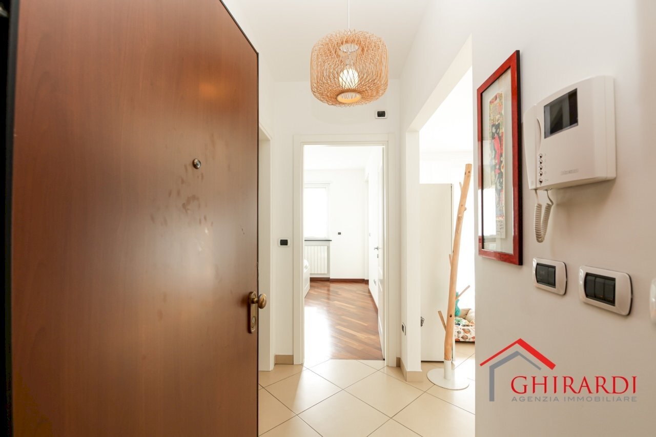 1.0 INGRESSO.jpg - Quadrilocale VIA CIBRARIO 37, Genova - foto 2