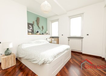 4.0 CAMERA1.jpg - Quadrilocale VIA CIBRARIO 37, Genova - foto 9