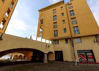 8.0 EDIFICIO.jpg - Quadrilocale VIA CIBRARIO 37, Genova - foto 24