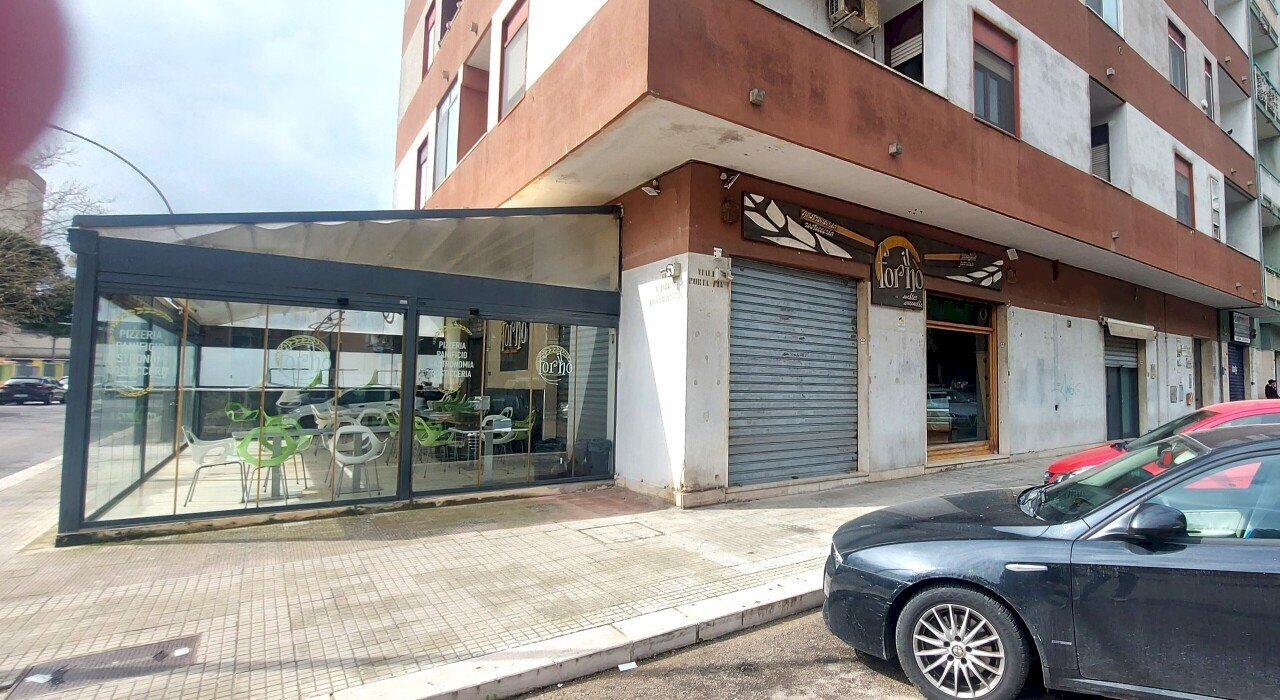 Locale Commerciale Viale Porta Pia 5, Brindisi - foto 1