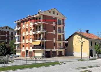 02.jpg - Quadrilocale Via 1° Maggio 12, Dogliani - foto 2