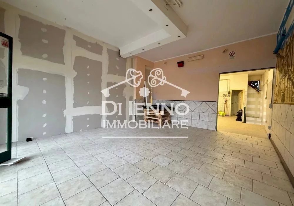 Shop Viale Gino Cervi, Roma - photo 2