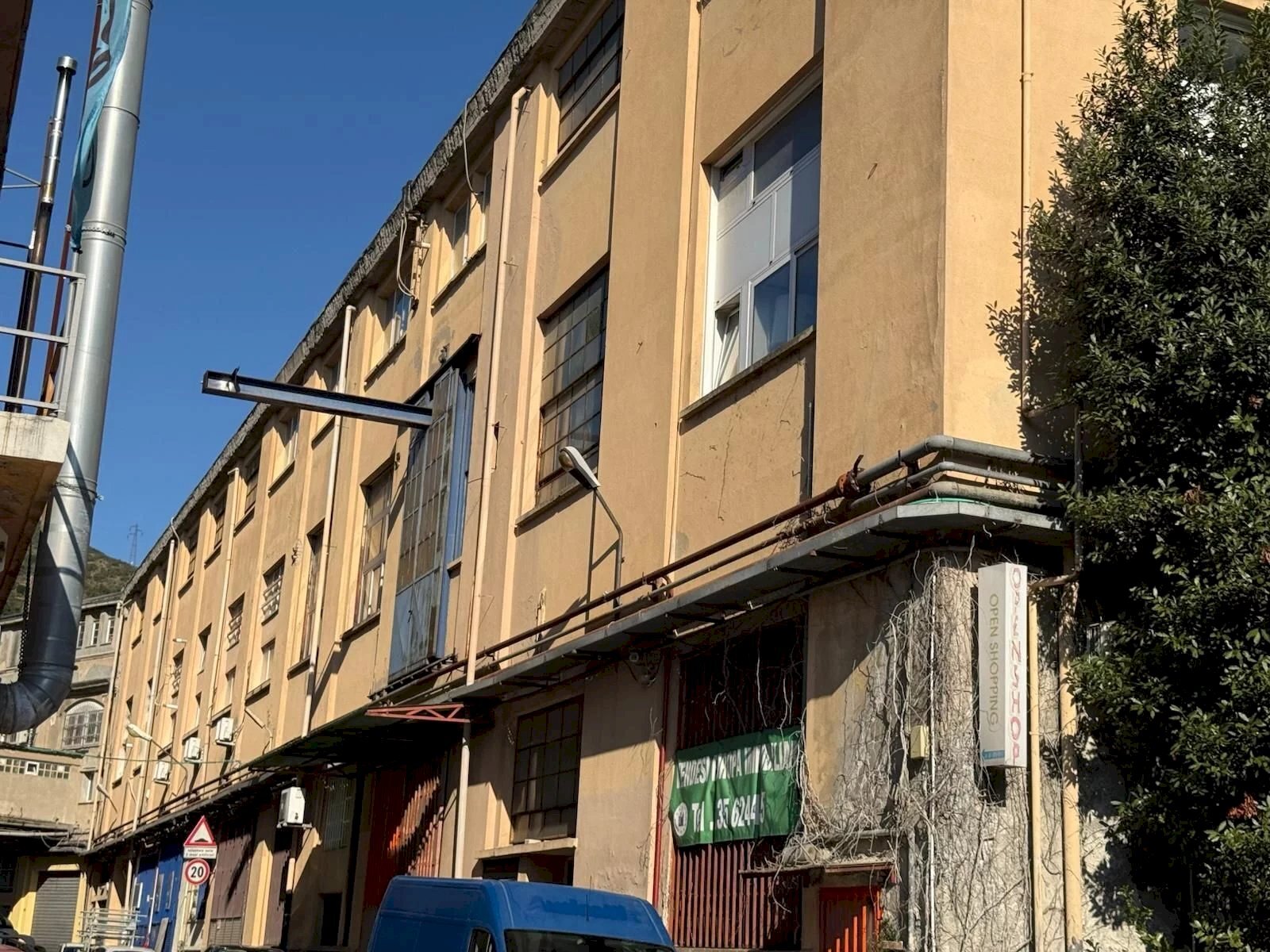 Capannone Via Borzoli, Genova (zona Sestri Ponente) - foto 3