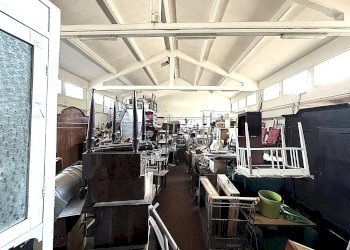 Capannone Via Borzoli, Genova (zona Sestri Ponente) - foto 24