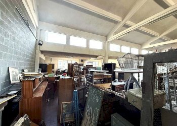 Capannone Via Borzoli, Genova (zona Sestri Ponente) - foto 10