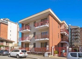 Trilocale Torino (zona Rebaudengo) - foto 8