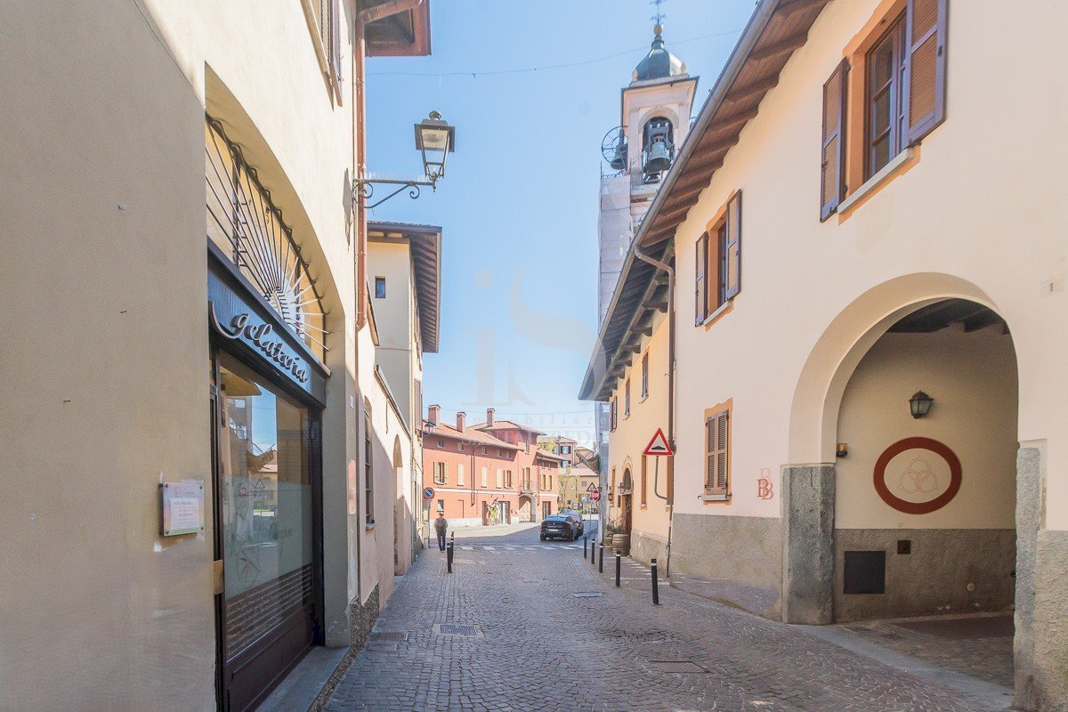 Commercial Activity VIA BORREOMEO, 4A, Vimercate - photo 1