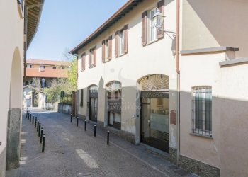 Commercial Activity VIA BORREOMEO, 4A, Vimercate - photo 25