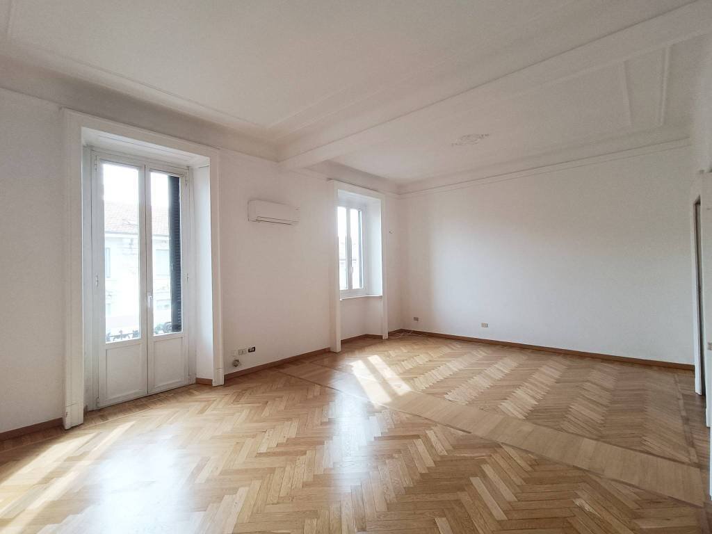 Four-room apartment Milano - photo 1