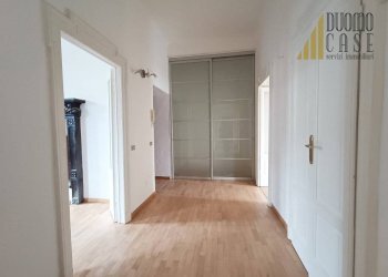 Four-room apartment Milano - photo 9