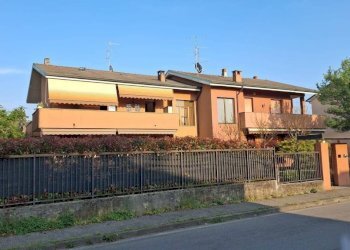 Three-room apartment Vimercate - photo 1