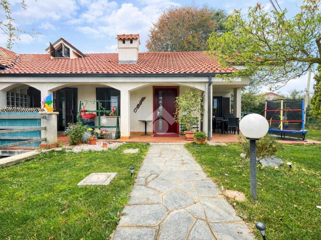 Porzione di casa Via Luigi Einaudi, Rivalta di Torino - foto 1