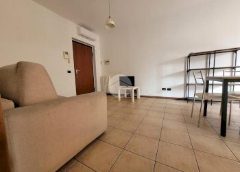 One-room apartment Via Benedetto Croce, Trezzano sul Naviglio - photo 11