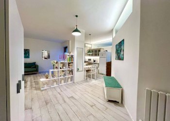 Two-room apartment Via Duca degli Abruzzi, 44, Sanremo - photo 3