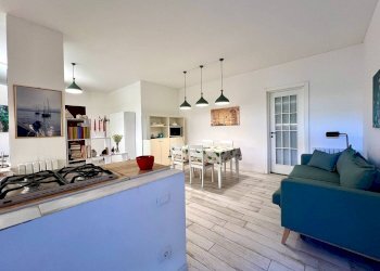 Two-room apartment Via Duca degli Abruzzi, 44, Sanremo - photo 8