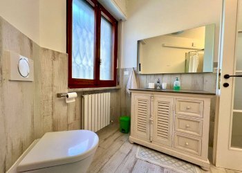 Two-room apartment Via Duca degli Abruzzi, 44, Sanremo - photo 32