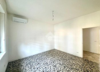 Quadrilocale Via Alfredo Cappellini, Milano (zona Repubblica) - foto 14