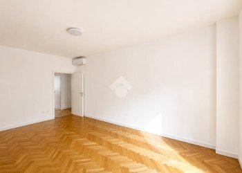 Four-room apartment Via Alfredo Cappellini, Milano (neighborhood Repubblica) - photo 13